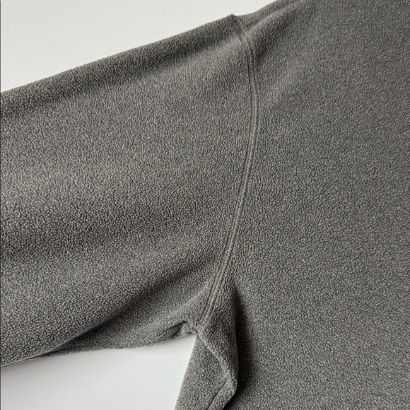 The North Face Charcoal Quarter-Zip Fleece - Like new and warm! - Picture 7 of 11